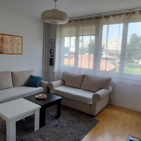 Apartment Boulevard 图兹拉